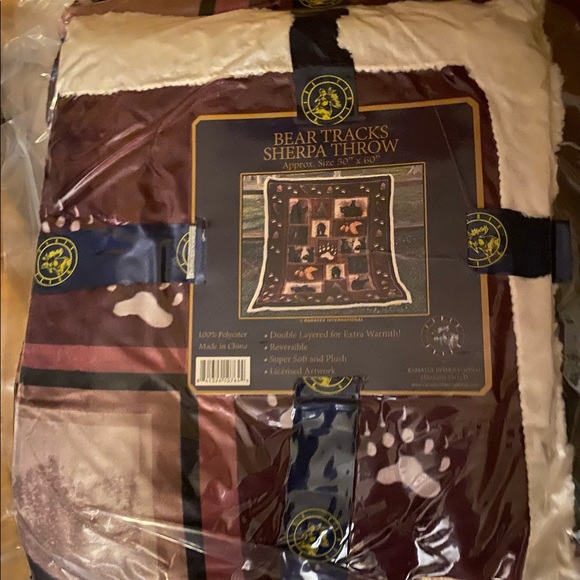 Sherpa silk touch blanket 100% polyester (5 left in stock) - Picture 2 of 5